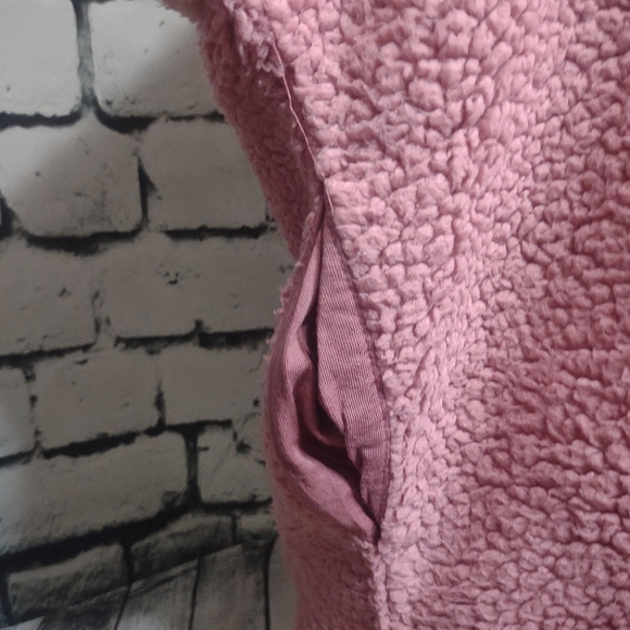 Victoria's Secret PINK Sherpa Hooded Pullover - Picture 4 of 15